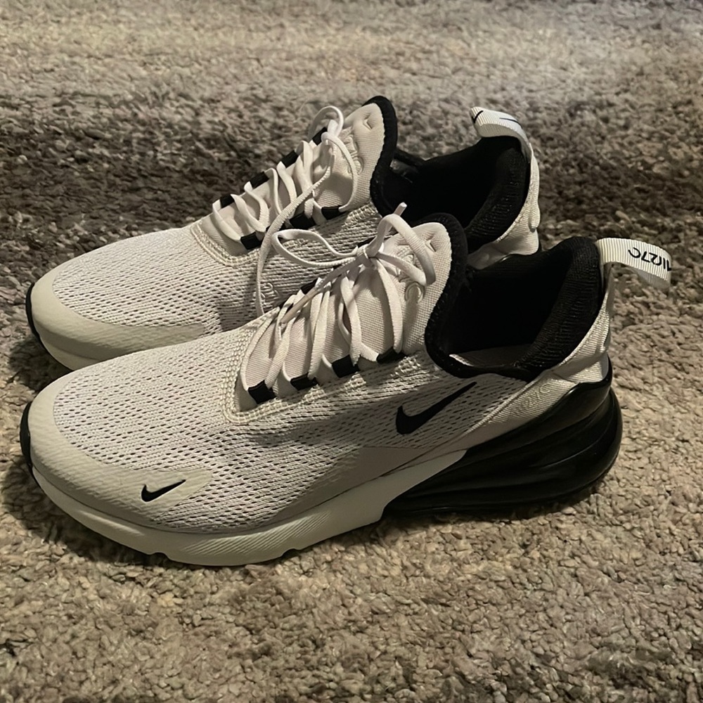 Nike Air Max 270